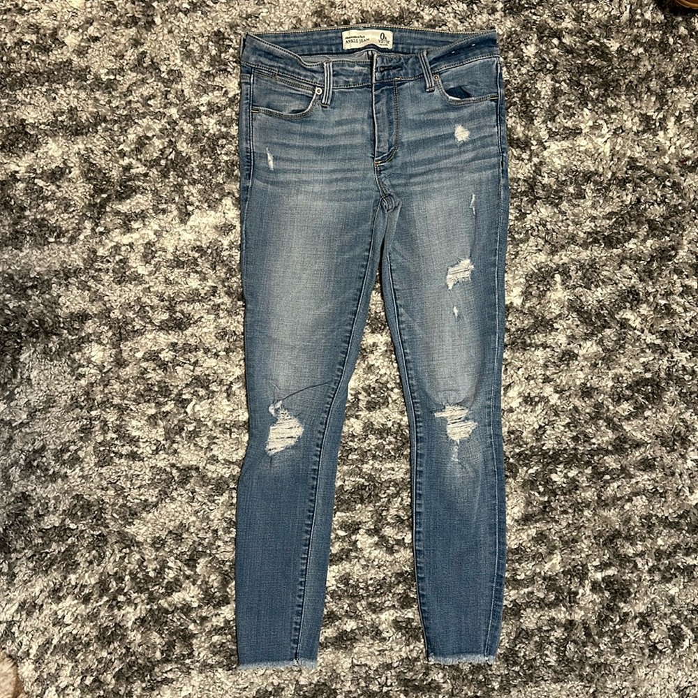 Abercrombie & Fitch size 25 ankle jean
